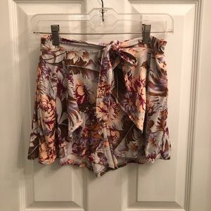 Summer/Spring Flowy Shorts - GREAT DEAL!